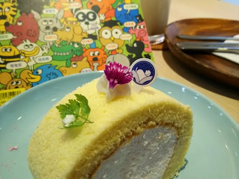 書屋花甲Ｘ而立書店（台大店） 照片 12