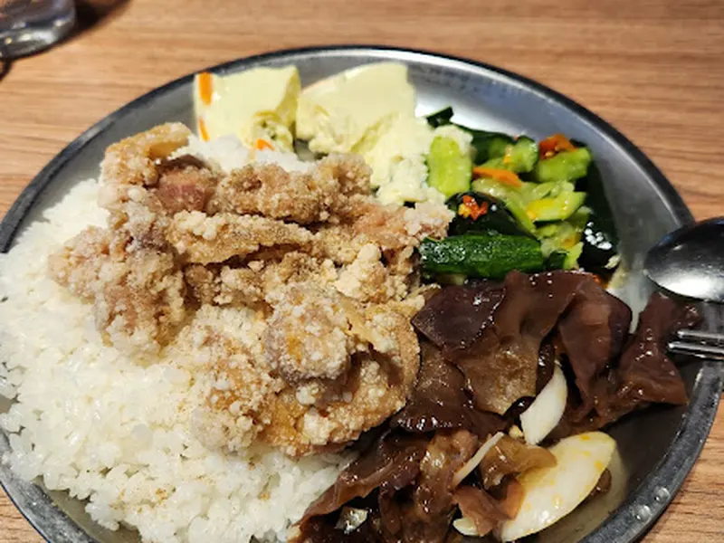 麗陽商場 台科大第二教學大樓餐廳 照片 2