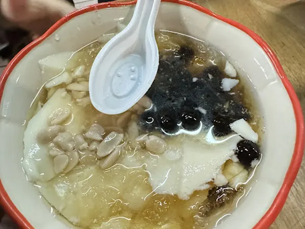鍋雞（鍋貼、雞排、豆花、冷飲） 照片 2