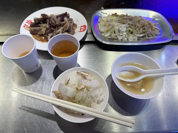 喫尤平價鐵板燒 - 公館店 照片 2