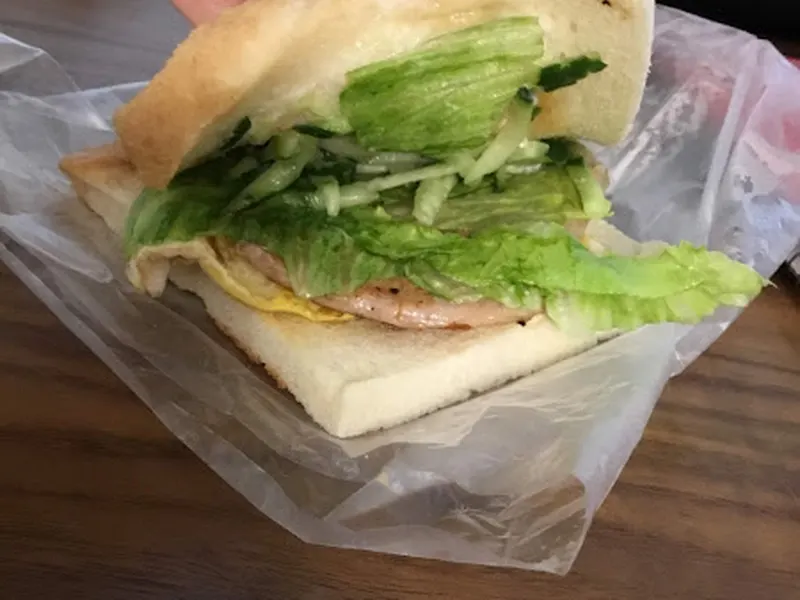 秋奶奶早餐店(肉蛋吐司、鮪魚蛋餅、期間限定草莓三明治，忙碌時無法接聽電話請見諒) 照片 10