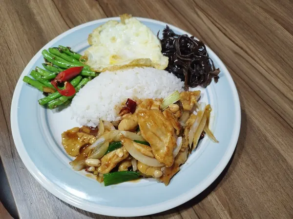 鼎豐加熱滷味公館店 照片 2